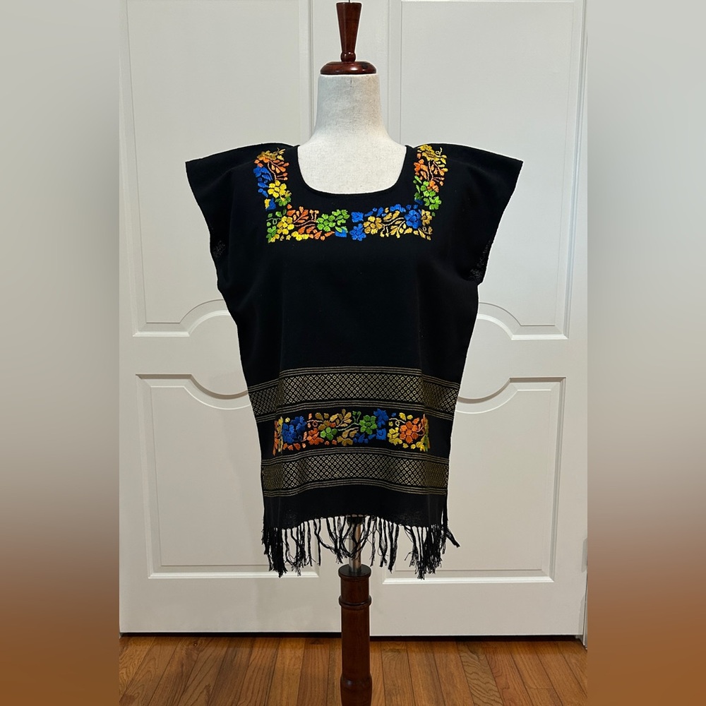 Treadle Loom blouse made in Oaxaca Mexico. Handmade top, Artisanal made.